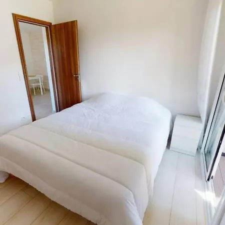 Relax In This Irresistible Cocoon Апартаменты